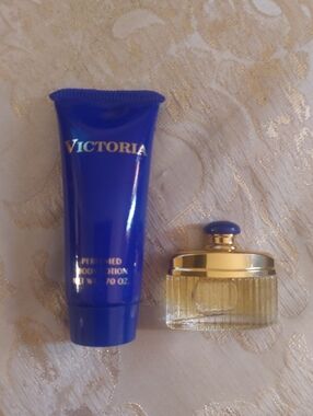 Victoria's Secret Vintage Victoria Perfume Set